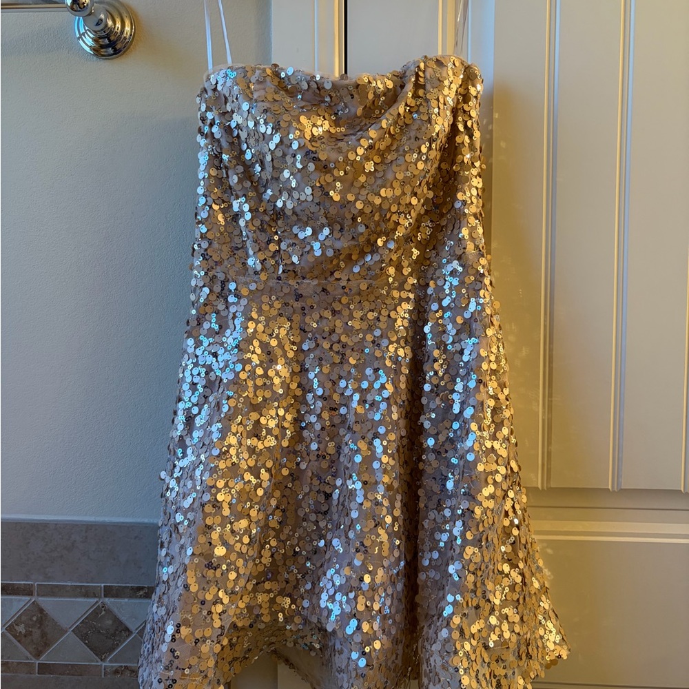 Jrs Gold Sequin Dress size 11
